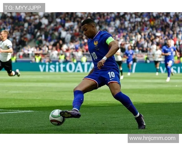 姆巴佩领衔法国队冲击世界杯冠军展现超凡球技与团队合作精神