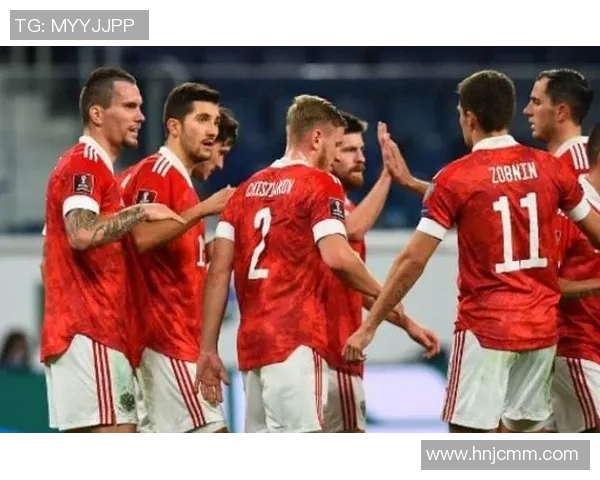 捷克与澳大利亚足球对决分析双方实力与战术布局探讨